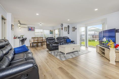 Photo of property in 25 Sheriff Place, Randwick Park, Auckland, 2105