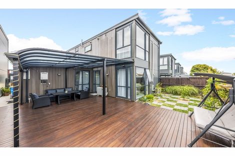 Photo of property in 14 Te Aparangi Road, Papakura, 2110