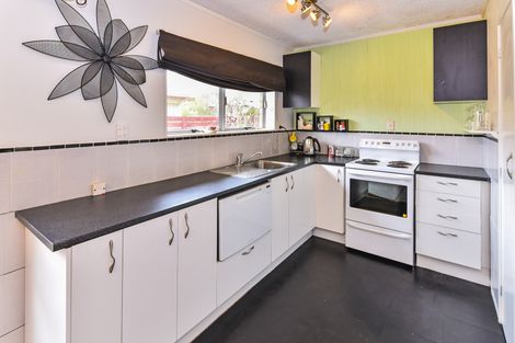 Photo of property in 2/11 Berwyn Avenue, Takanini, 2112