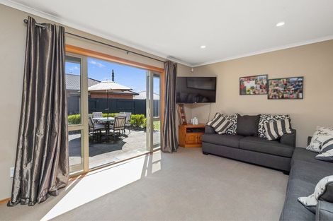 Photo of property in 44 Roberts Line, Kelvin Grove, Palmerston North, 4414