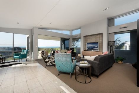 Photo of property in 710 Papamoa Beach Road, Papamoa Beach, Papamoa, 3118