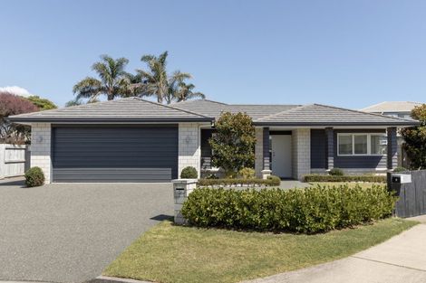 Photo of property in 7 Horokaka Place, Papamoa Beach, Papamoa, 3118