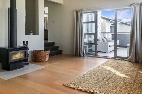 Photo of property in 16 Glendevere Terrace, Redcliffs, Christchurch, 8081