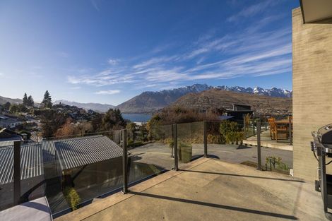 Photo of property in 4/67 Andrews Road, Queenstown, 9300