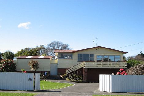 Photo of property in 23 Grey Street, Marton, 4710