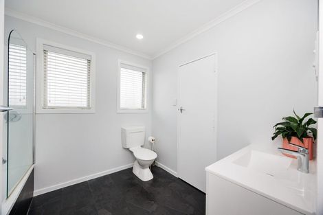 Photo of property in 71 Lockhart Avenue, Milson, Palmerston North, 4414