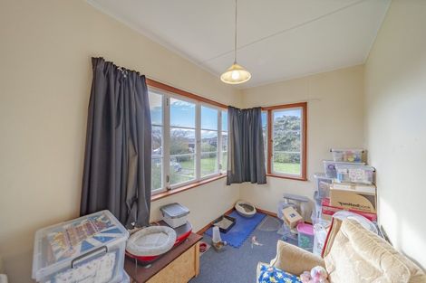 Photo of property in 3 Holyrood Terrace, Waipukurau, 4200