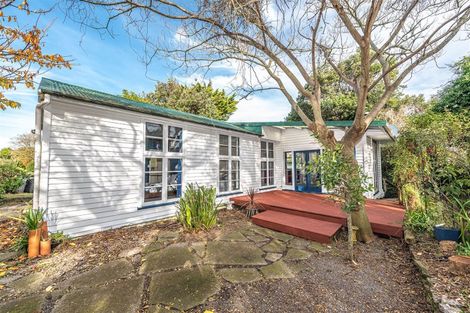 Photo of property in 2a Weraroa Road, Waverley, 4510