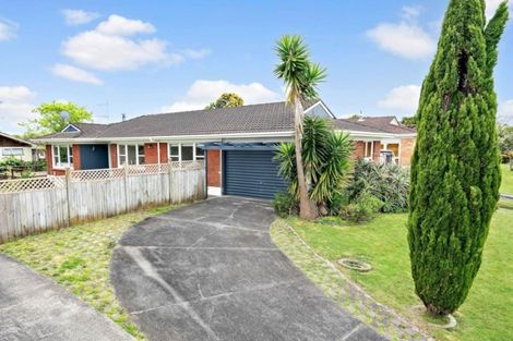 Photo of property in 36 Tupaki Place, Pakuranga Heights, Auckland, 2010