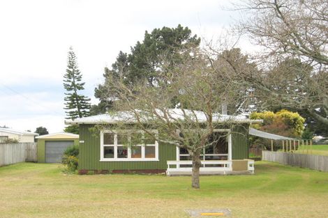 Photo of property in 106 Kiwi Road, Whangamata, 3620