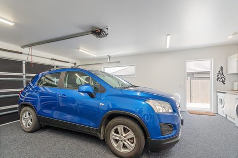 Photo of property in 8 Onerere Drive, Whitianga, 3510