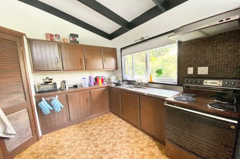 Photo of property in 9a Hutchinsons Road, Bucklands Beach, Auckland, 2014