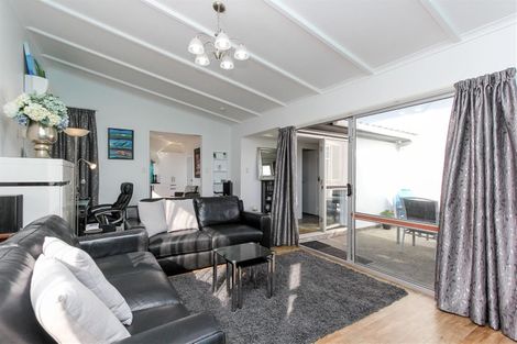 Photo of property in 17 Mangati Road, Bell Block, New Plymouth, 4312