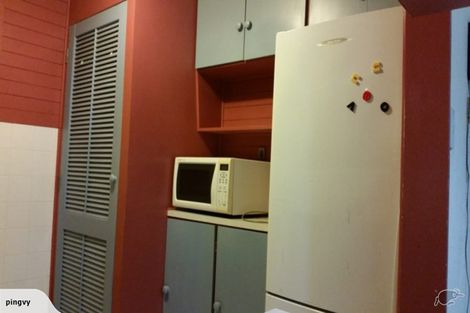 Photo of property in 2/35 Seabrook Avenue, New Lynn, Auckland, 0600