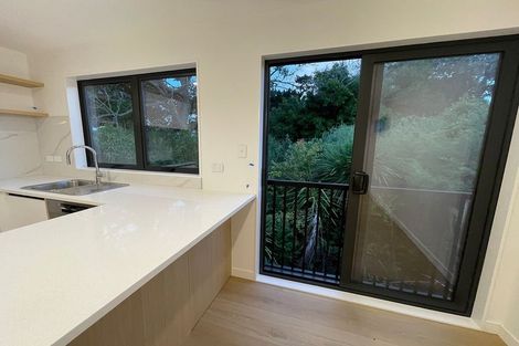 Photo of property in 9 Palmer Avenue, Glen Eden, Auckland, 0602