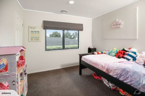 Photo of property in 35 Keswick Crescent, Huntington, Hamilton, 3210