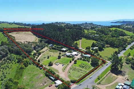 Photo of property in 64 Onetangi Road, Waiheke Island, 1971