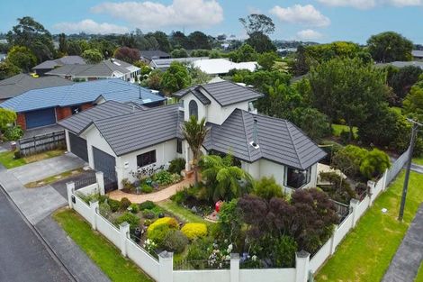 Photo of property in 2 Royal Heights, Glen Avon, New Plymouth, 4312
