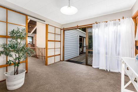 Photo of property in 49 Bayview Road, Paremata, Porirua, 5024