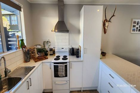 Photo of property in 2/80 Airlie Road, Plimmerton, Porirua, 5026