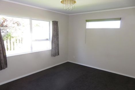 Photo of property in 15b Raine Street, Karori, Wellington, 6012