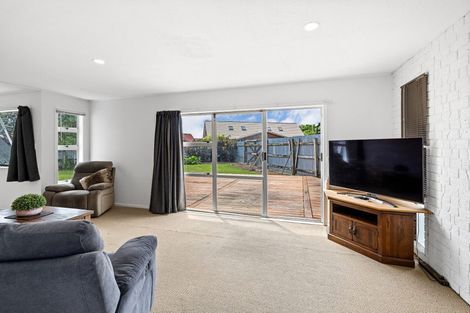 Photo of property in 1 Strathmore Avenue, Levin, 5510