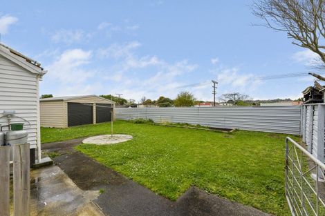 Photo of property in 62 Peat Place, Whanganui, 4500