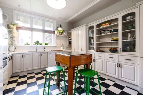 Photo of property in 47 Wallace Place, Westown, New Plymouth, 4310