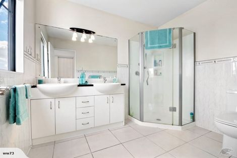 Photo of property in 103 Hugh Green Drive, Pinehill, Auckland, 0632