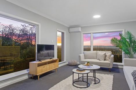 Photo of property in 129 Major Hornbrook Road, Mount Pleasant, Christchurch, 8081