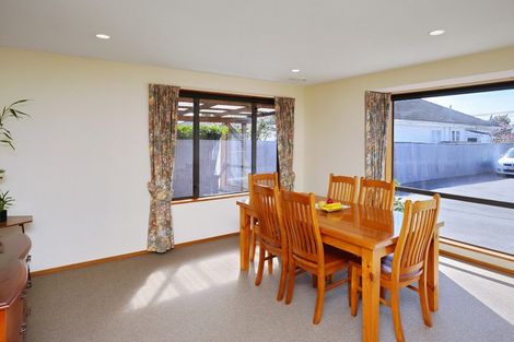 Photo of property in 2/82 Middleton Road, Upper Riccarton, Christchurch, 8041