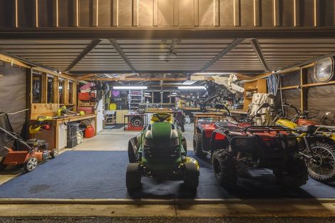 Photo of property in 32 Roger Guy Place, Welcome Bay, Tauranga, 3175