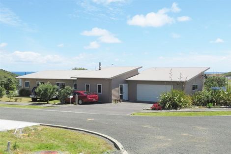 Photo of property in 1 Tua Tua Place, Baylys Beach, Dargaville, 0377