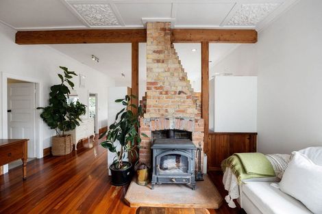 Photo of property in 74 Thornton Road, Cambridge, 3434