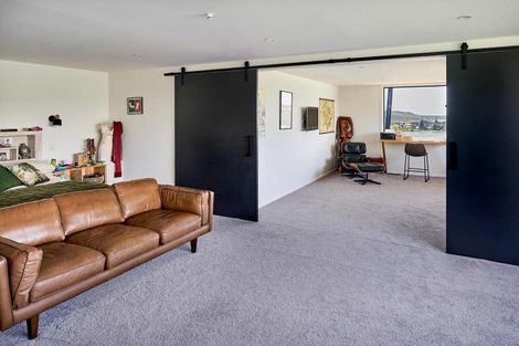 Photo of property in 41 Seaview Road, Paremata, Porirua, 5024