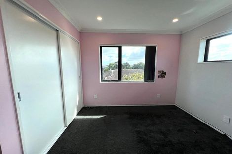 Photo of property in 15 Carn Place, Weymouth, Auckland, 2103