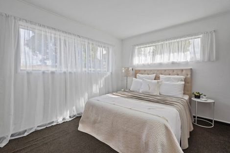 Photo of property in 9 Tirimoana Place, Te Awanga, 4102