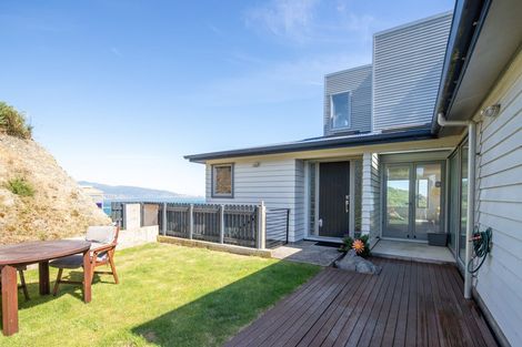 Photo of property in 32 View Road, Houghton Bay, Wellington, 6023