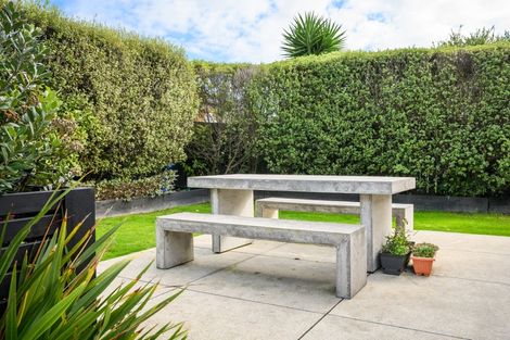 Photo of property in 24 Liberty Grove, Kelvin Grove, Palmerston North, 4414