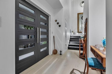 Photo of property in 13 Waitemata Drive, One Tree Point, 0118