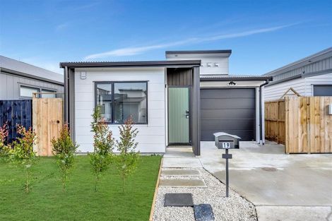 Photo of property in 19 Clayden Shuttleworth Street, Papakura, 2110