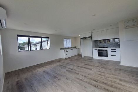 Photo of property in 2 Arnhem Place, Pukekohe, 2120
