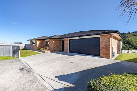 Photo of property in 40 Meadowbank Drive, Belmont, Lower Hutt, 5010