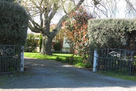 Photo of property in 85 Tararua Road, Levin, 5571