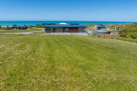 Photo of property in 7 Knoyle Road, Riversdale Beach, Masterton, 5872