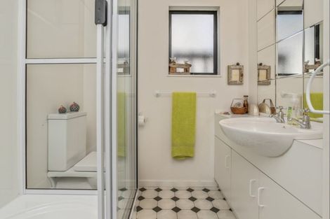 Photo of property in 60b Temple Street, Meadowbank, Auckland, 1072