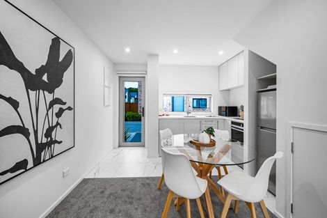 Photo of property in 2/8 Riccarton Road, Riccarton, Christchurch, 8011