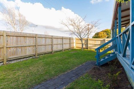 Photo of property in 81 Astley Avenue, New Lynn, Auckland, 0600