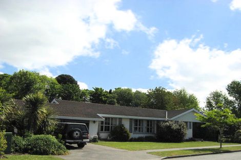 Photo of property in 2 Parkham Drive, Burnside, Christchurch, 8053