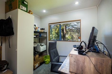 Photo of property in 10d Kinross Drive, Merrilands, New Plymouth, 4312